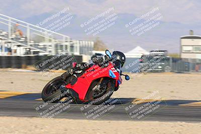 media/Dec-05-2024-Racers Edge (Thu) [[e102e0690b]]/3-B Group/Session 5 (Turn 16)/